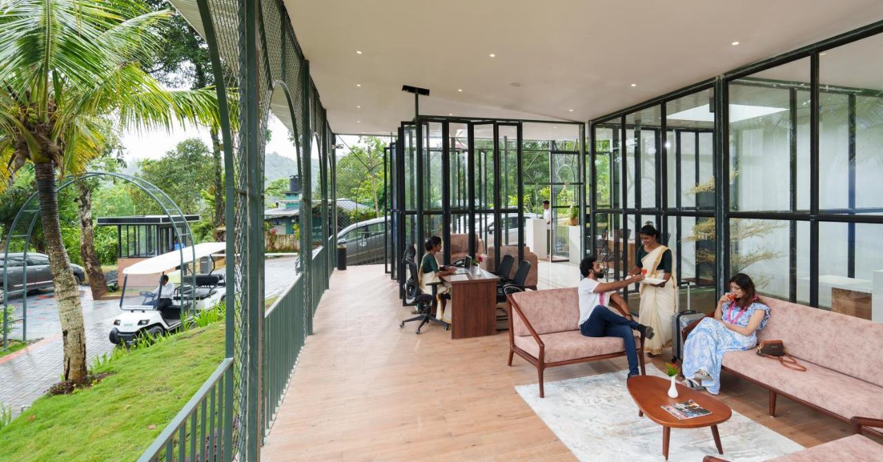Eden Woods Resorts And Spa Мунар Екстериор снимка